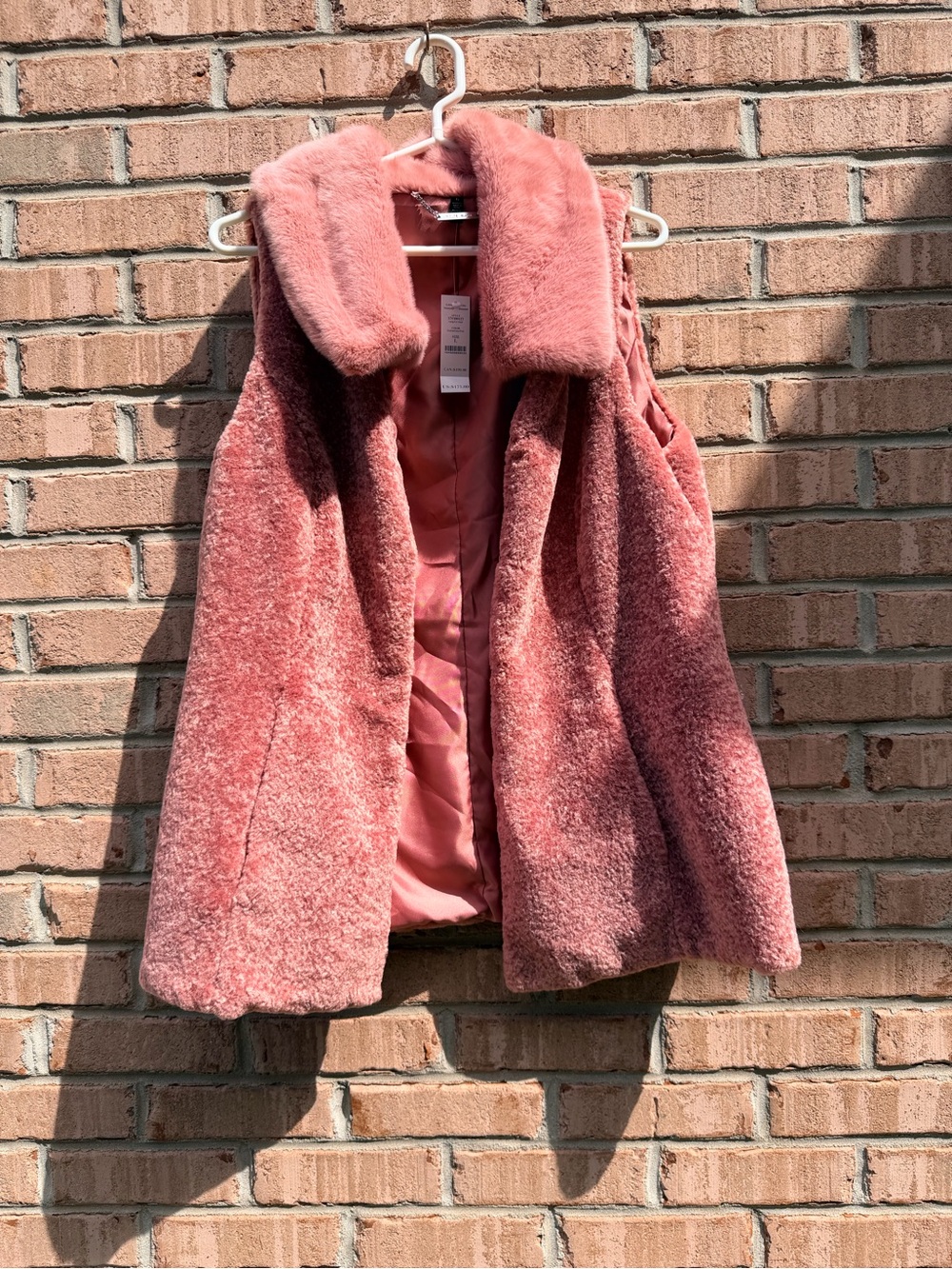 WHBM Women’s Plush Faux Fur Vest - Pink